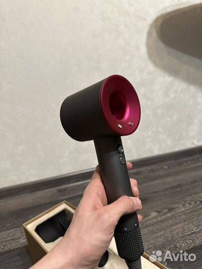 Фен Dyson Supersonic HD07