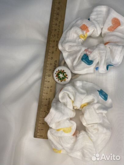 Комплект резинок с вышивкой