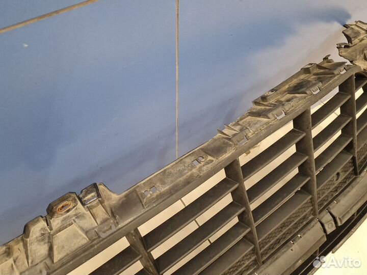 Решётка в бампер центральная Porsche Macan 2013