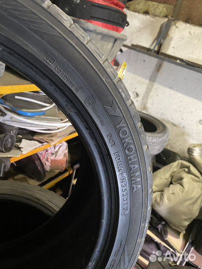 Accelera Iota 275/40 R20 19B