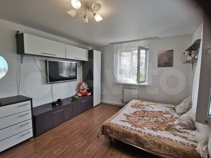 Дом 113 м² на участке 2,4 сот.