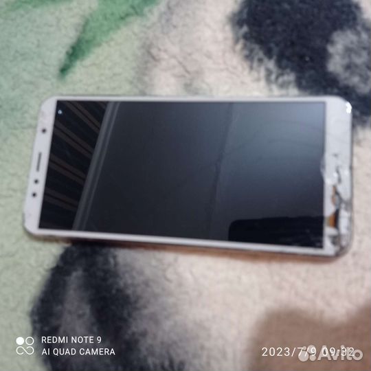 Телефон Honor 7с