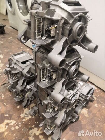 Двигататель стиральной машины Индезит