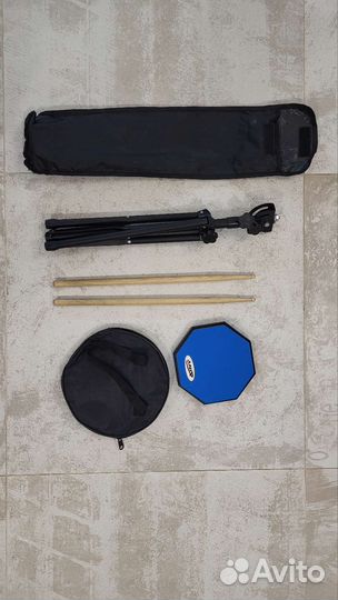 Тренировочный пэд со стойкой для барабана