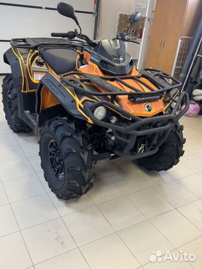 Квадроцикл BRP