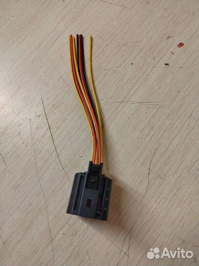 Форд Фьюжн, Фиеста. Разъём фары