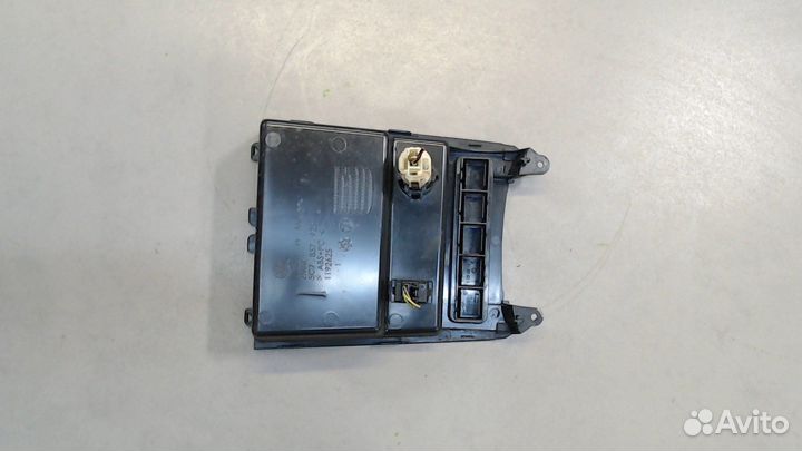 Пластик центральной консоли Volkswagen Jetta 6, 20