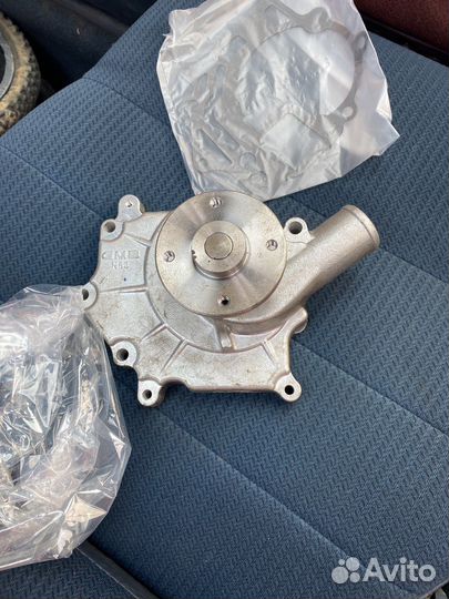 Водяной насос помпа