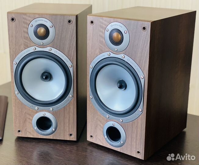Полочная акустика Monitor Audio Bronze BR2