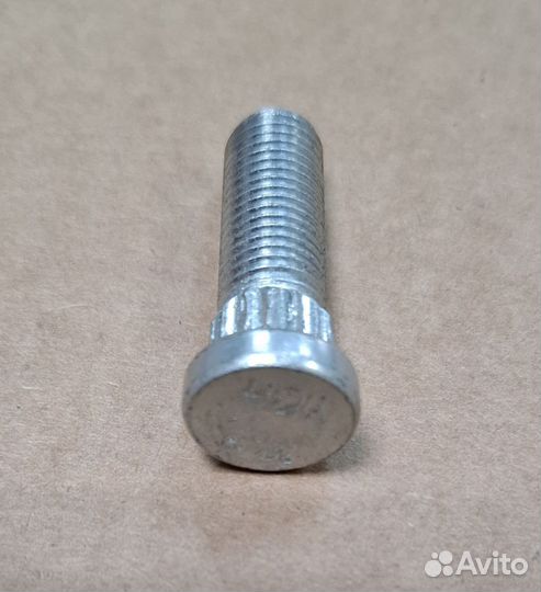 Шпилька колесная BRP 250300055