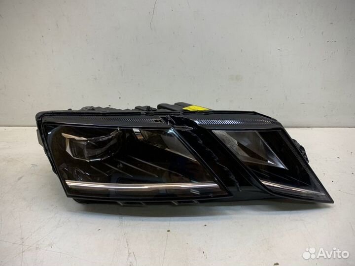 Фара правая Skoda Octavia A7 FL 2017-2020