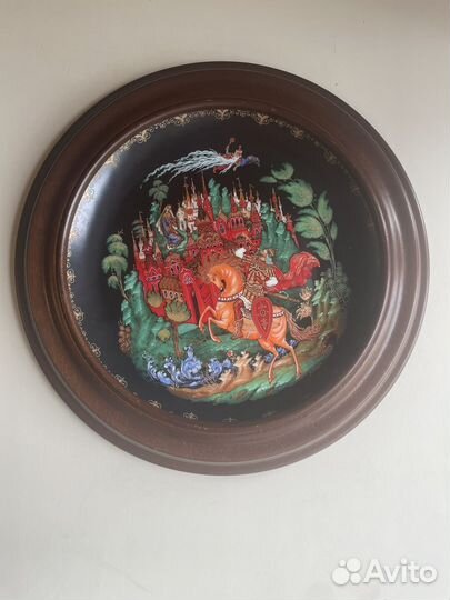 Настенная тарелка в дубовой раме. Англия