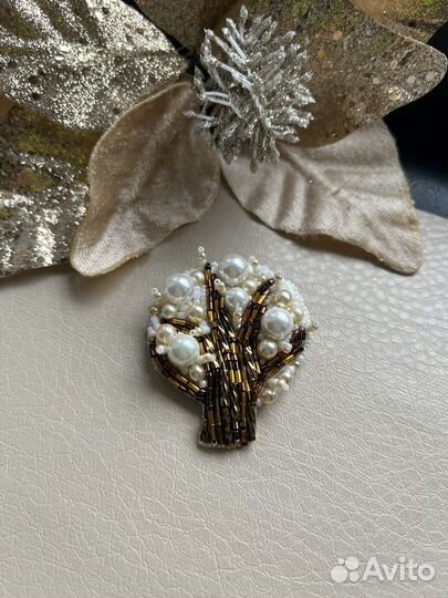 Броши ручной работы