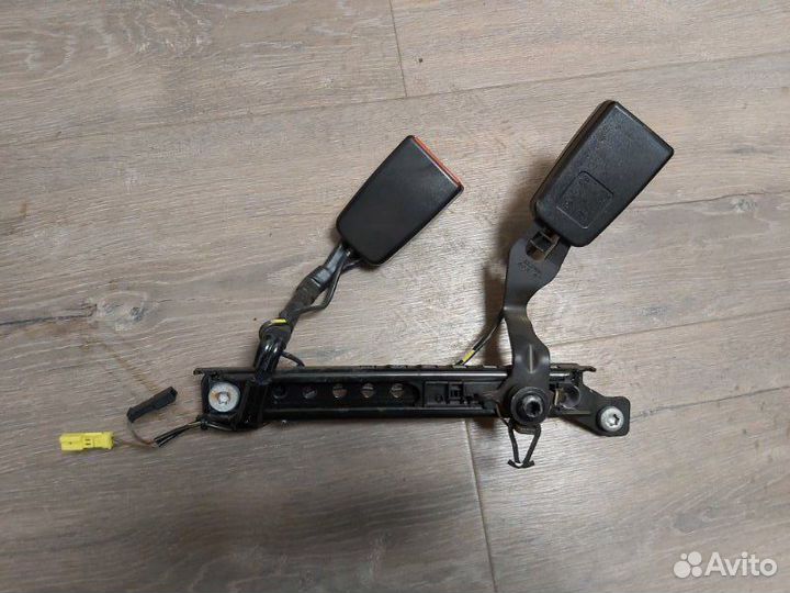 Замок ремня безопасности Mercedes S 500 4Matic