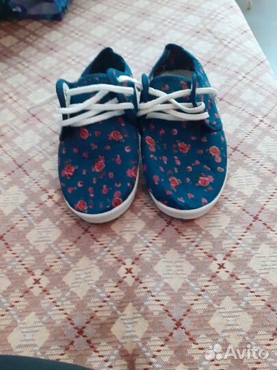 Летние цветные кеды