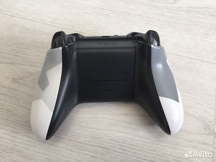 Геймпад для Xbox One