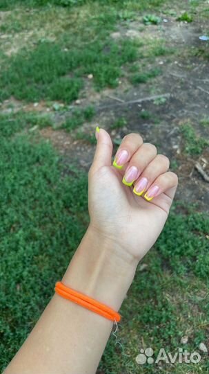 Маникюр, педикюр