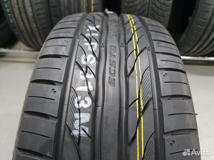 Kumho Ecsta PS31 225/40 R18