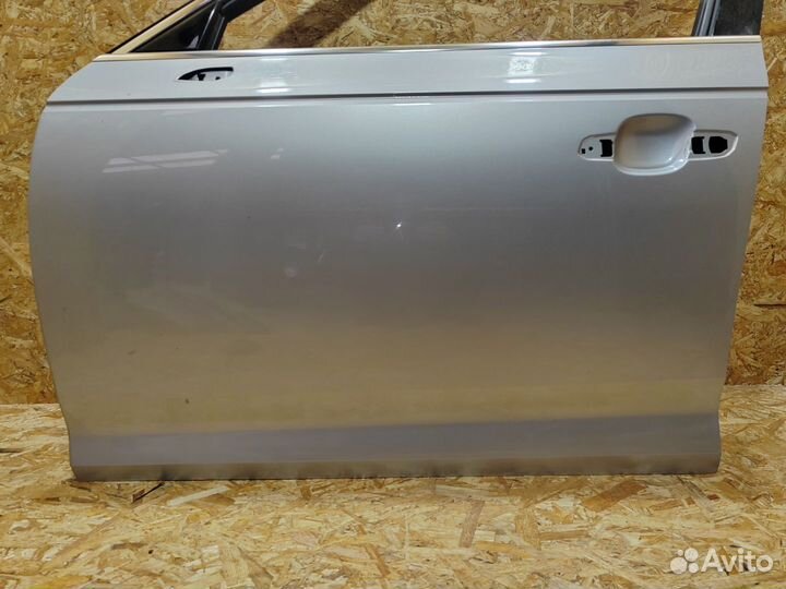 Дверь передняя левая Audi A4 B9 2016 8W0831051