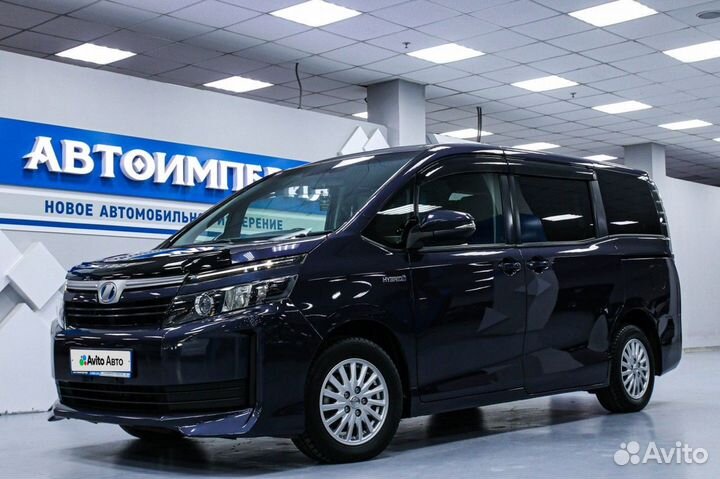 Toyota Voxy 1.8 CVT, 2014, 180 000 км