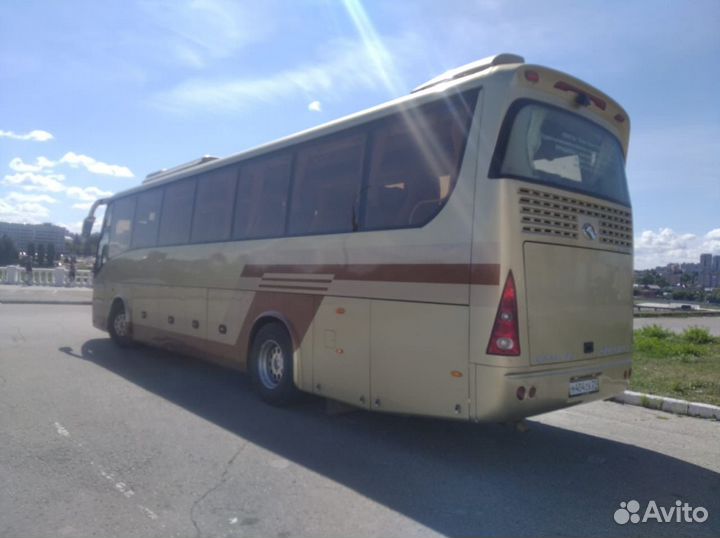 Туристический автобус King Long XMQ6127C, 2014