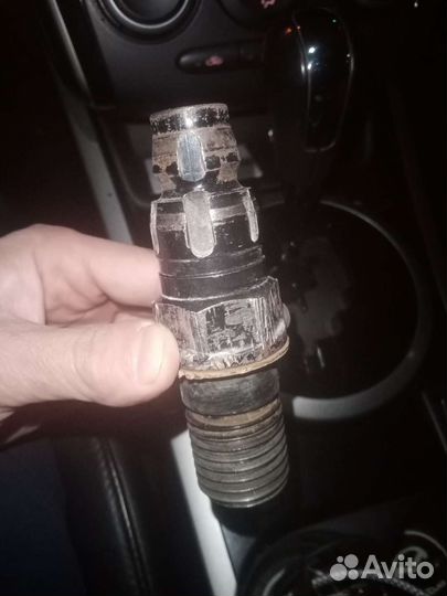 Хвостовик на буравую машинку