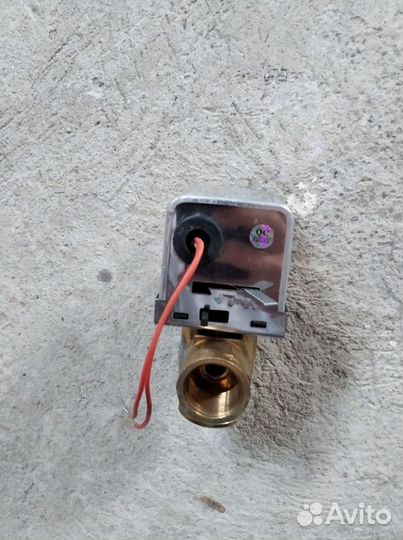 Универсальный 3-х ходовой клапан с электроприводом