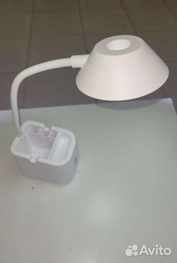 Светодиодная настольная лампа (новая)