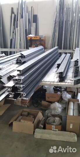 Алюминиевые двери