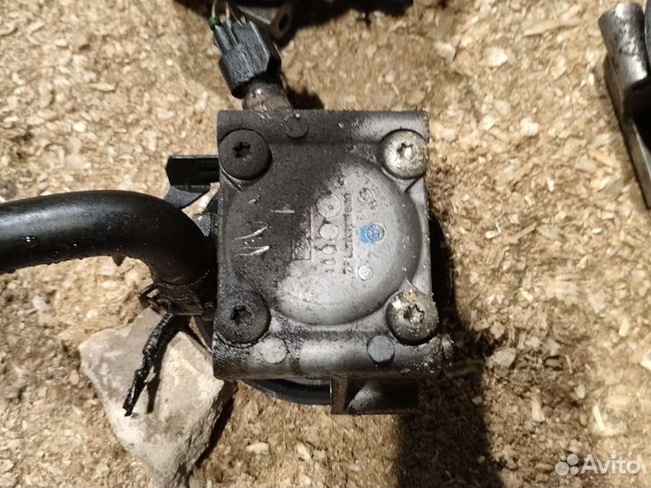Насос Гур форд фокус 2 1.6