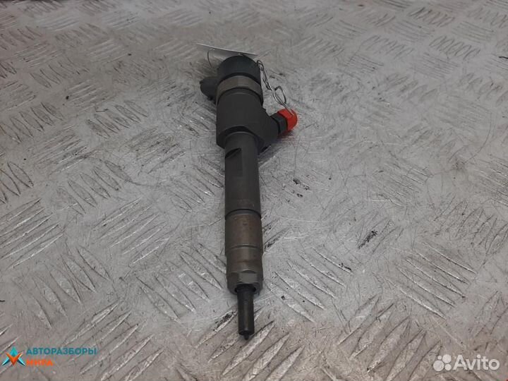 Форсунка Renault Scenic 2 рест. 2007 8200389369