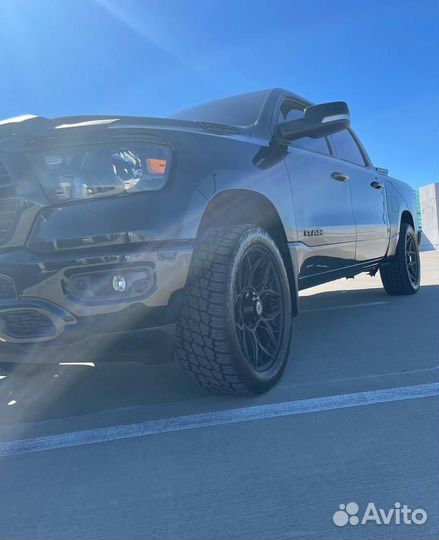 Диски 4Play R22 6x139.7 Dodge RAM