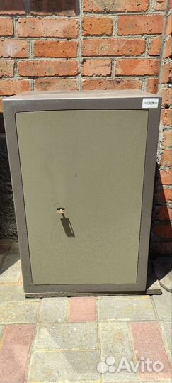 Сейф бу karat ask 67t