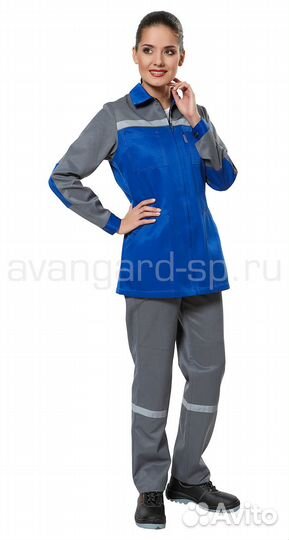 Костюм женский брючный 