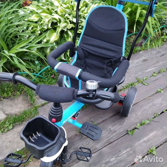 Детский велосипед с ручкой