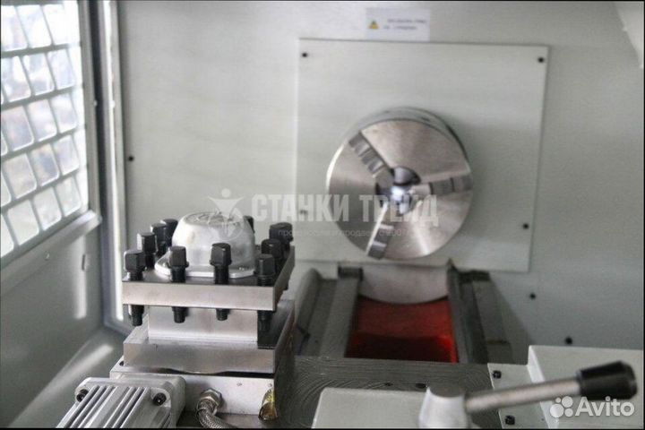 Токарный станок с чпу
