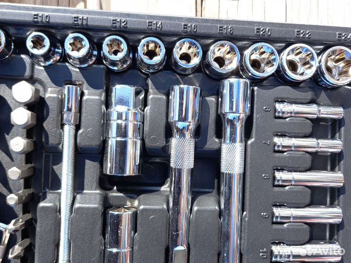 Набор инструментов SATA cr-v 142 предмета