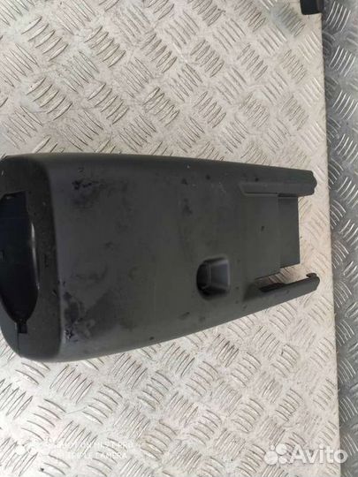 Кожух рулевой колонки VW Passat (B7) 20102015 2.0