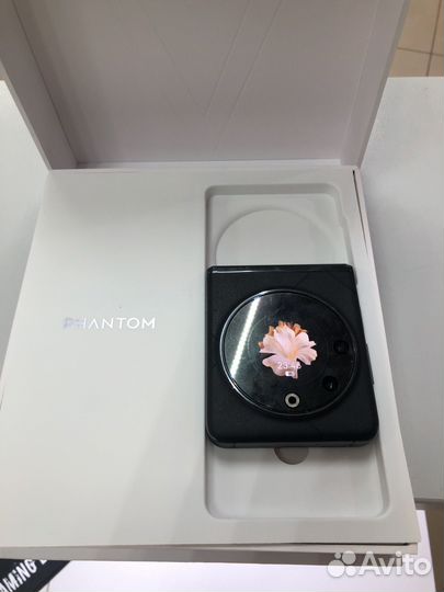 TECNO Phantom V Flip, 8/256 ГБ