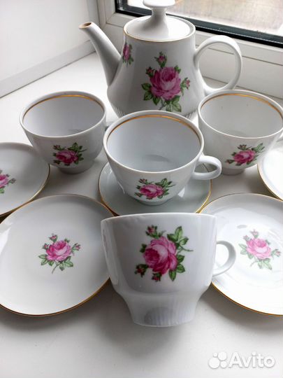 Набор фарфоровой посуды