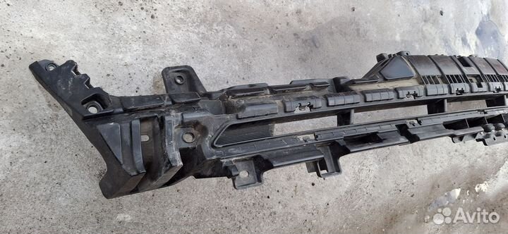 Кронштейн бампера Sorento 4 с дефектами