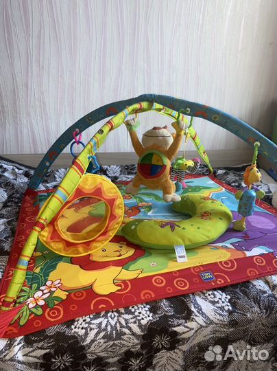 Развивающий коврик tiny love