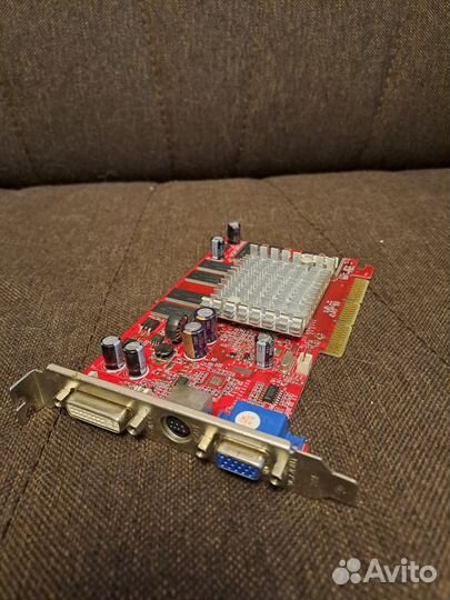 Видеокарта geforce FX5200 AGP8X 128 Mb