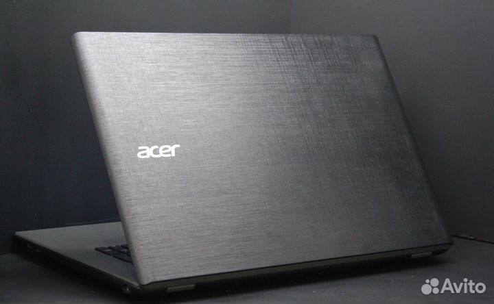 Отличный Ноутбук Acer с большим экраном 17.3