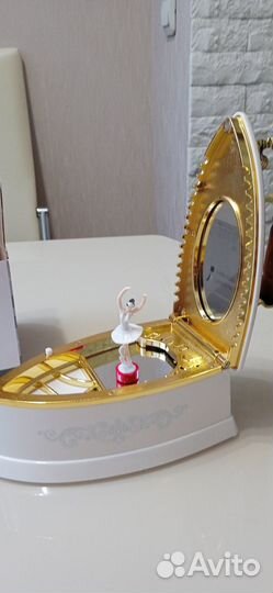 Музыкальные шкатулки