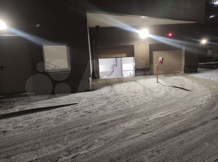 Машиноместо, 13 м²