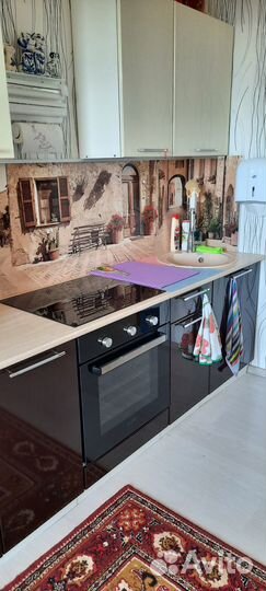 Продаю кухонный гарнитур новый