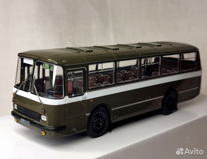 Автобус Demprice 1:43