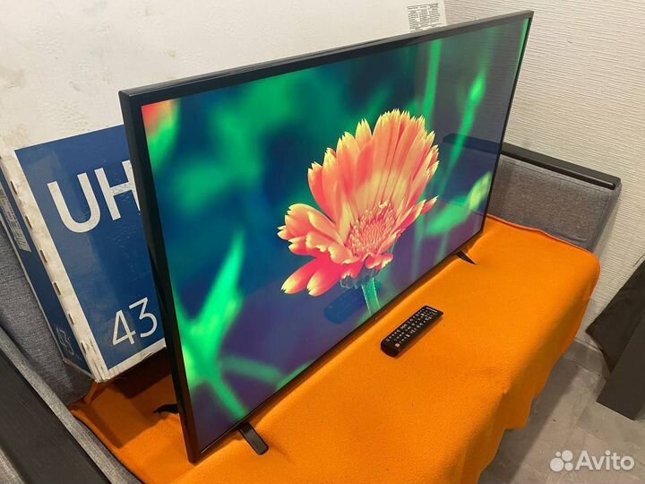 Телевизор Samsung UE43NU7090U UltraHD 4k SmartTV
