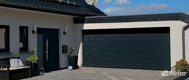 Секционные ворота